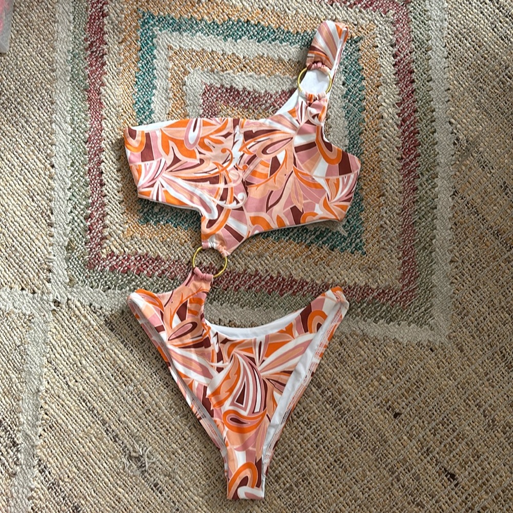 1 L*space Tessa one piece retro print NWOT
